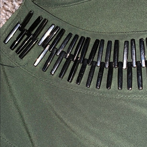 Olive green work top - Picture 4 of 6